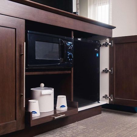 Hampton Inn Джоплин Экстерьер фото