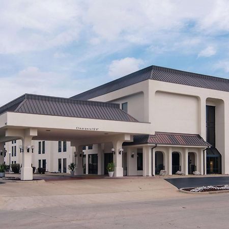Hampton Inn Джоплин Экстерьер фото