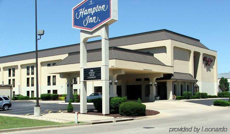 Hampton Inn Джоплин Экстерьер фото